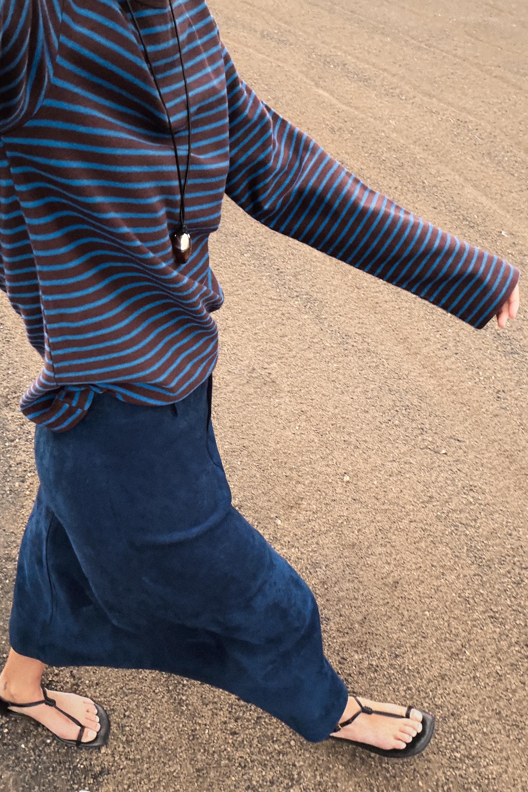 STRIPED LONG SLEEVE T-SHIRT