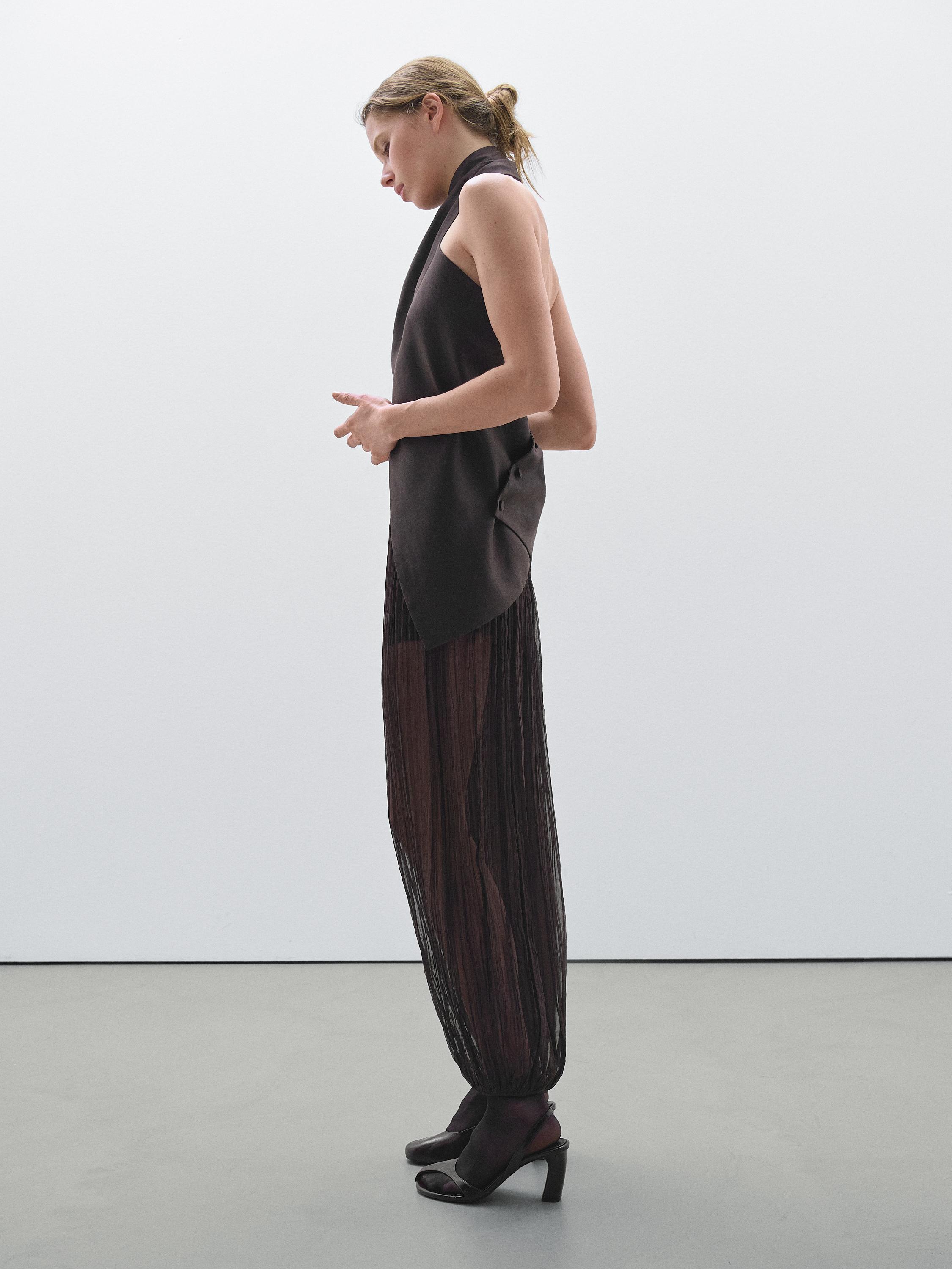 Sarouel trousers with pleated detail - Studio - Brown | ZARA Sarouel trousers with pleated detail - Studio - Brown | ZARA