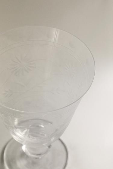 ENGRAVED WINE GLASS - 990 by Zara - Image 2