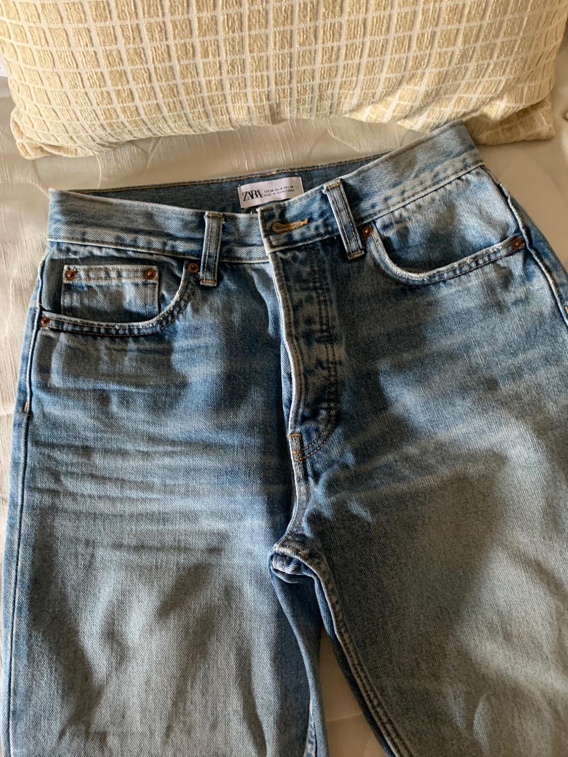 TRF STRAIGHT-LEG MID-RISE JEANS
