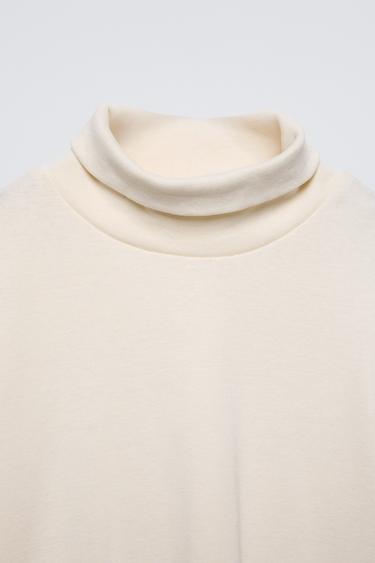 HAUT UNI À COL ROULÉ - Écru de Zara - Image 2
