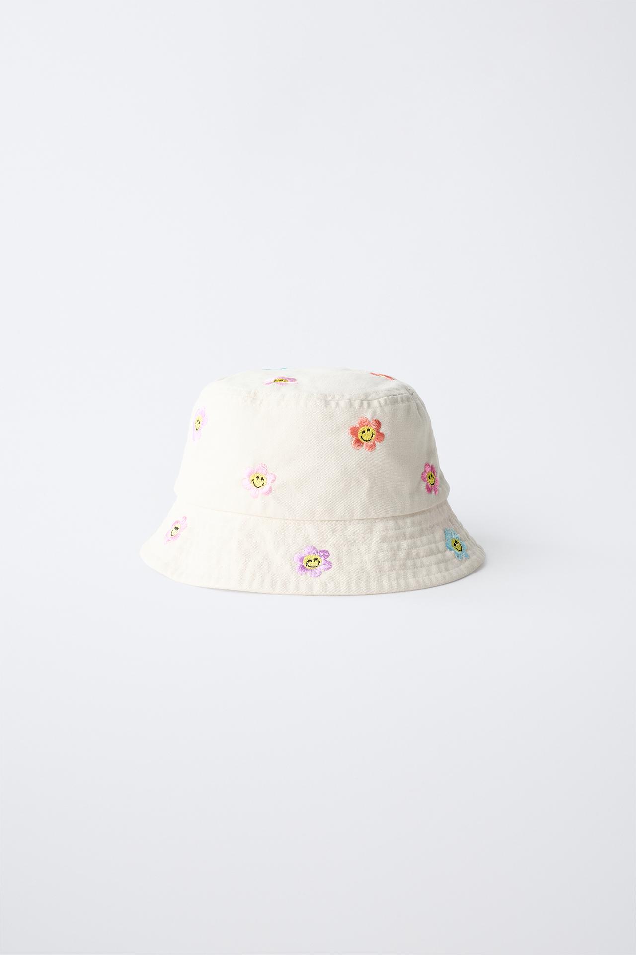 SMILEYWORLD ® EMBROIDERED FLORAL BUCKET HAT — White