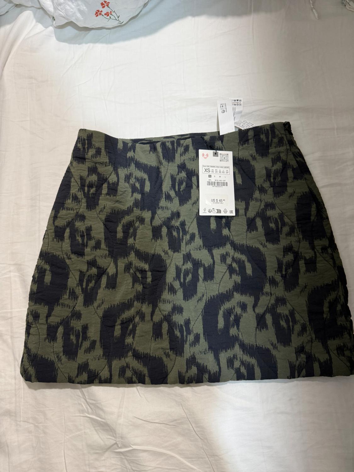 FALDA MINI ACOLCHADA ESTAMPADA - Image 3