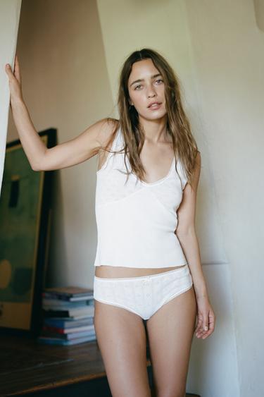 TOP مثقب ممزوج - أبيض الخاص بـ Zara