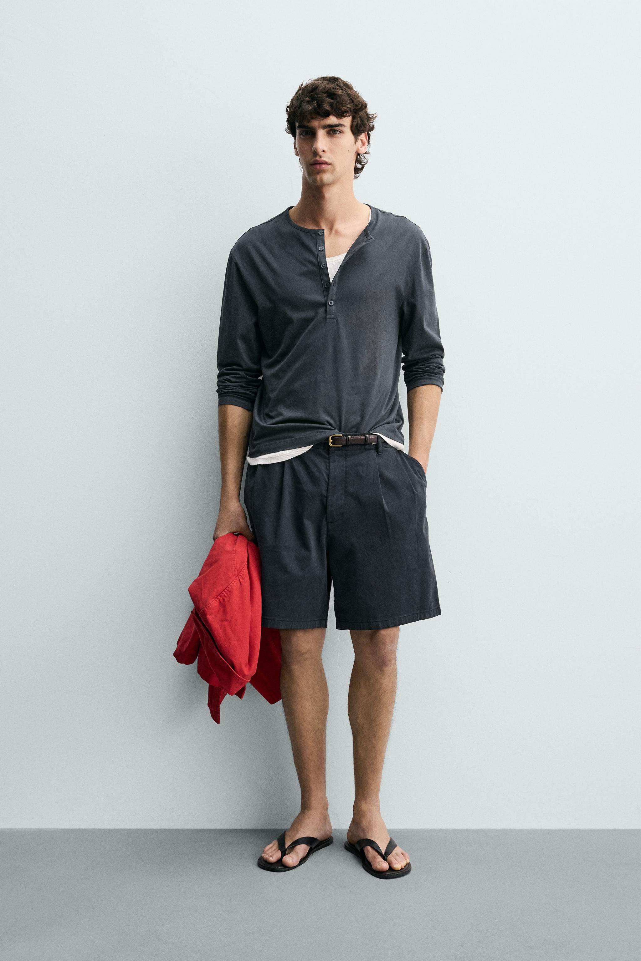 REGULAR FIT PLEATED CHINO SHORTS - Navy blue | ZARA United States