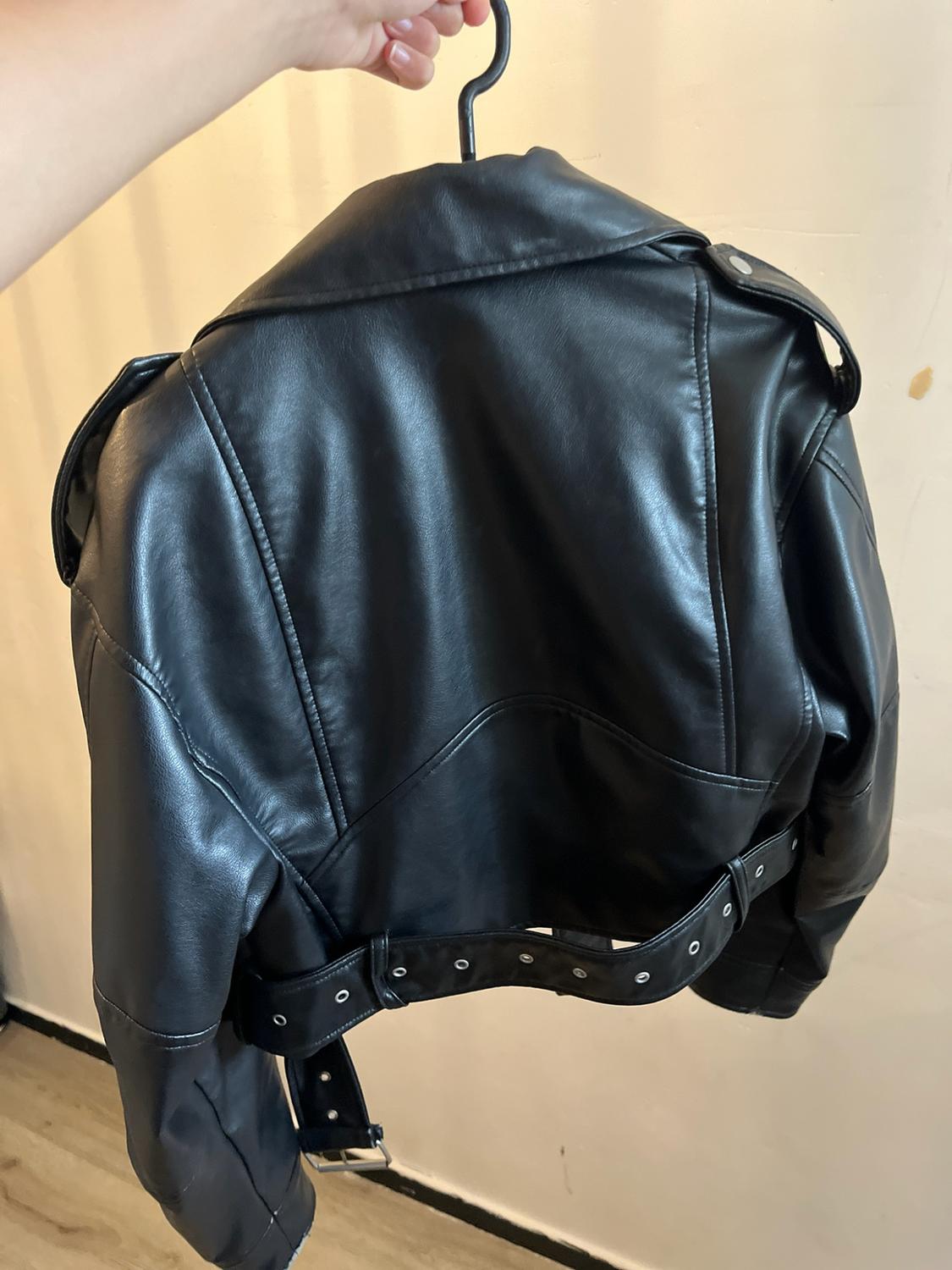 TAILORED FAUX LEATHER BLAZER - Image 2