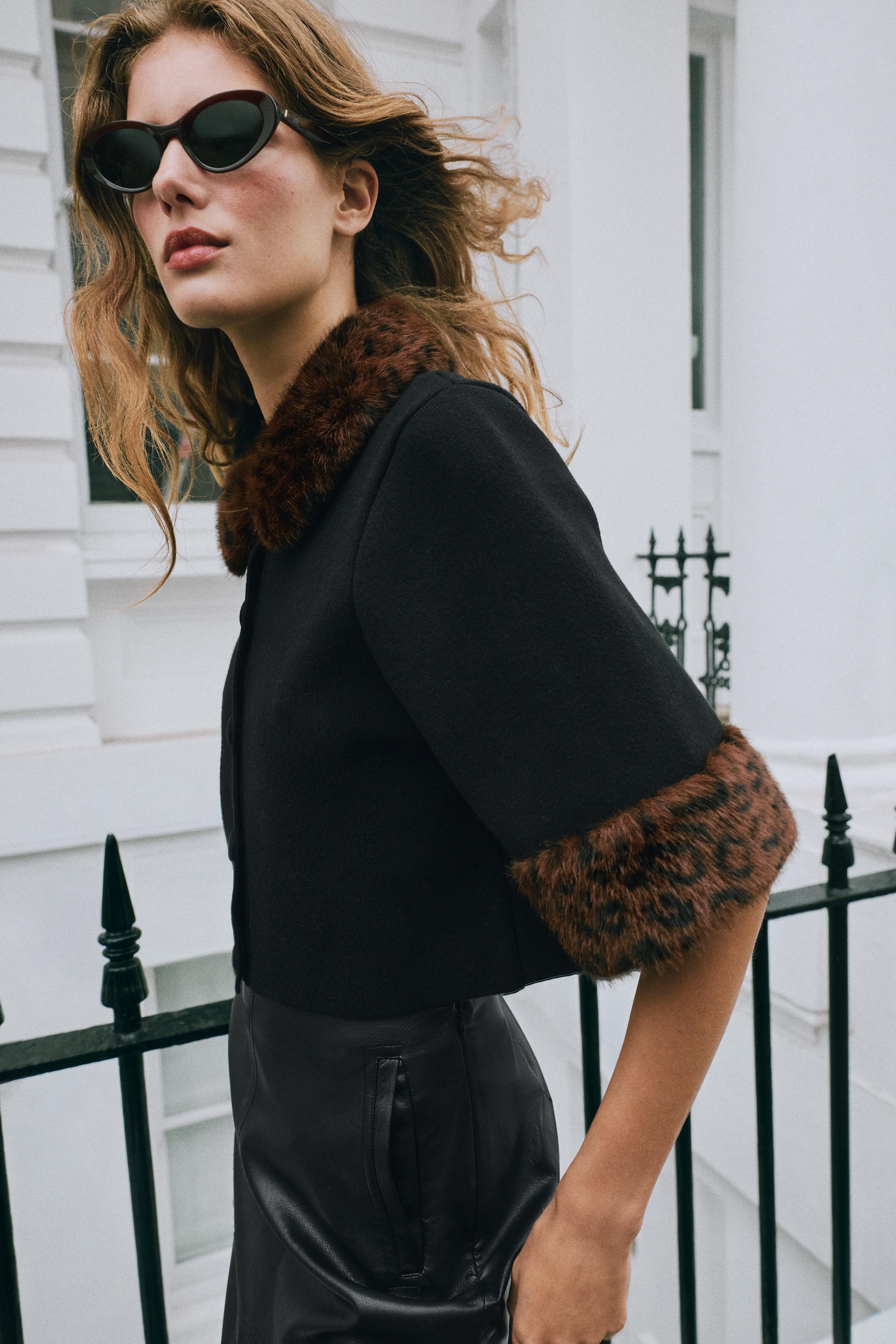 VESTE COURTE EN MAILLE À COL DÉTACHABLE