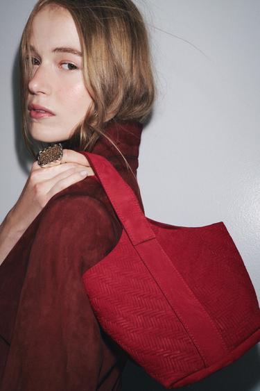 Zara BRAIDED SPLIT LEATHER MINI BUCKET BAG - Red