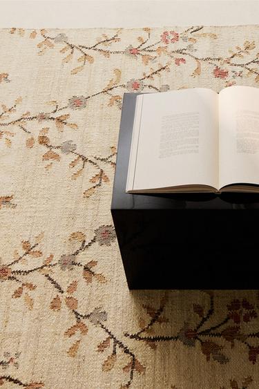 FLORAL JUTE RUG - Light beige by Zara