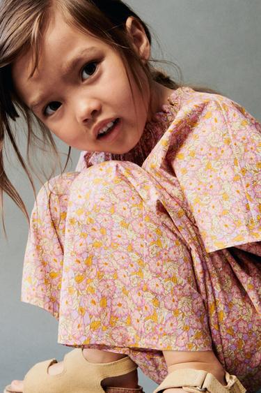PANTALÓN ESTAMPADO FLORES - Rosa de Zara