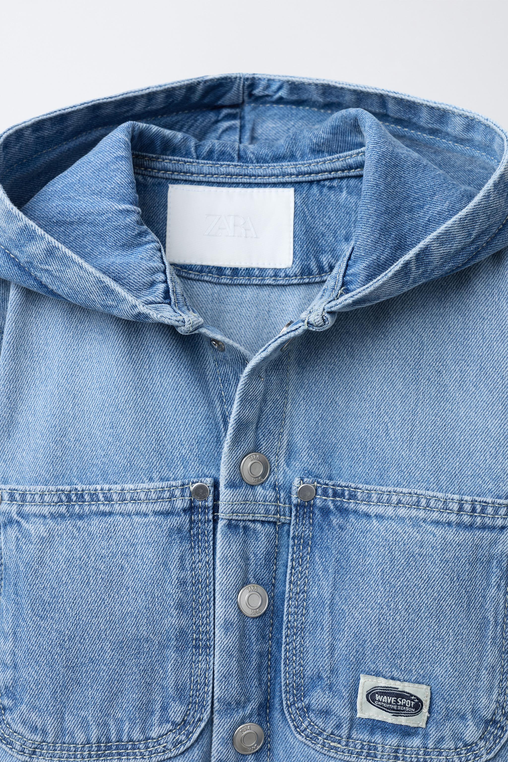 SURCHEMISE EN DENIM AVEC CAPUCHE