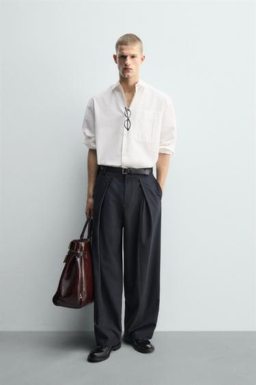 بنطلون بثنيات وخطوط رفيعة - بحري by Zara