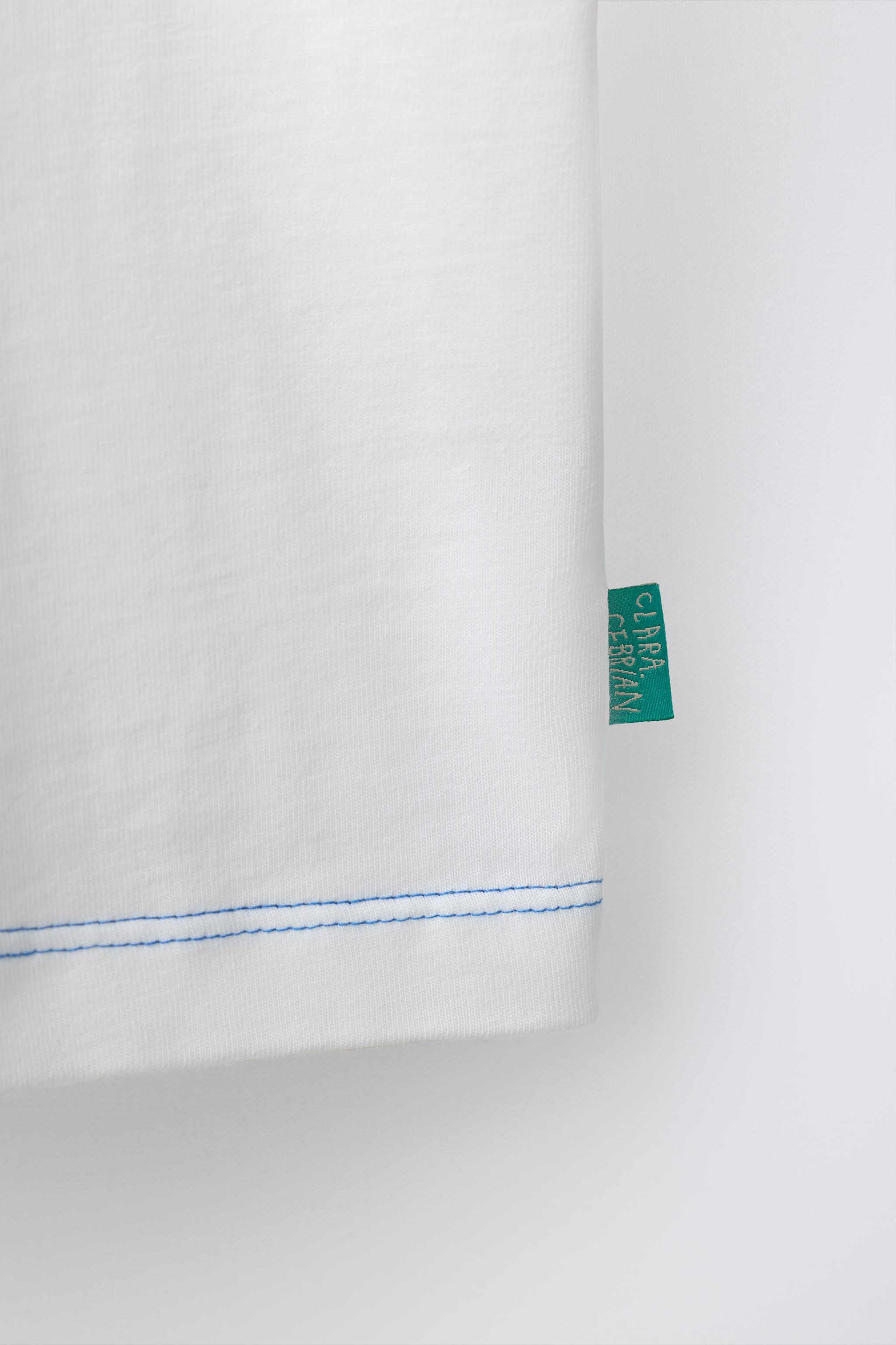 CLARA CEBRIAN © EMBROIDERED AND PRINTED T-SHIRT