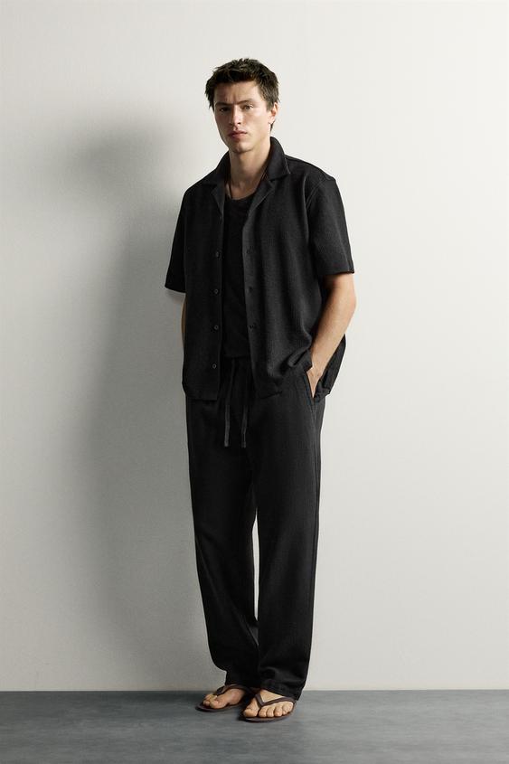 CAMISA ESTRUCTURA TEXTURA - Negro de Zara - Imagen 0