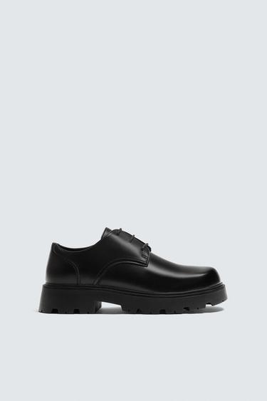 SAPATO DE SOLA COM VOLUME - Preto da Zara