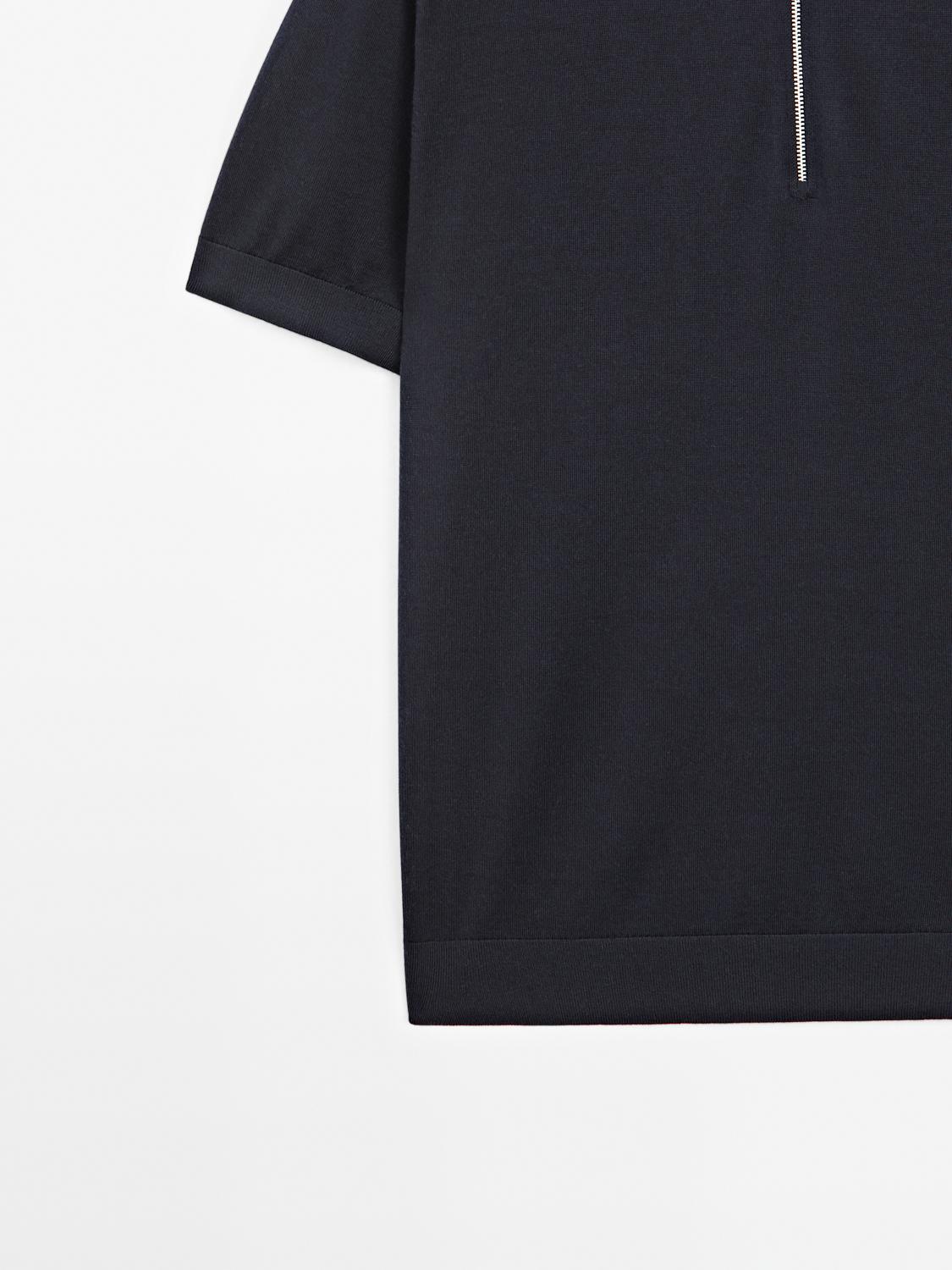 Polo en maille à col zippé