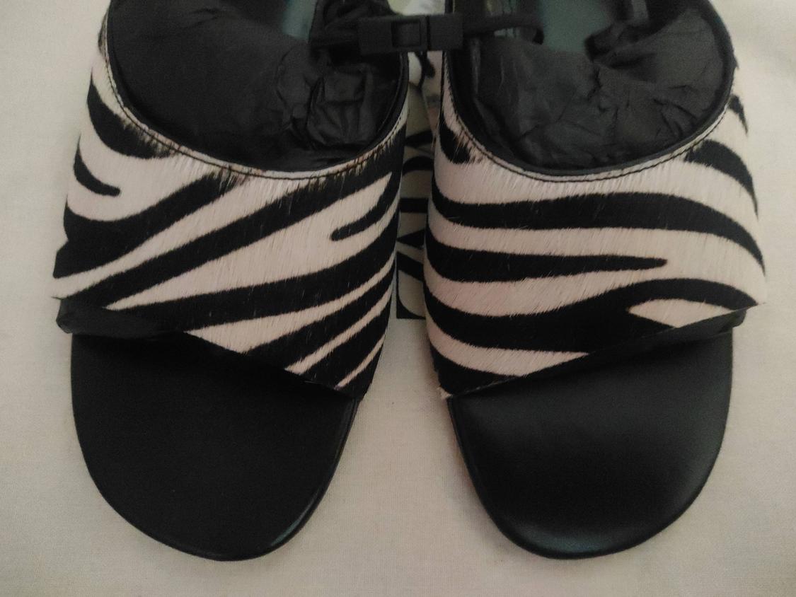 ANIMAL PRINT LEATHER KITTEN HEEL MULES - Image 4