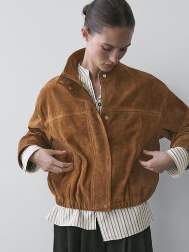 Chaqueta corta bómber piel ante - Visón oscuro de Zara