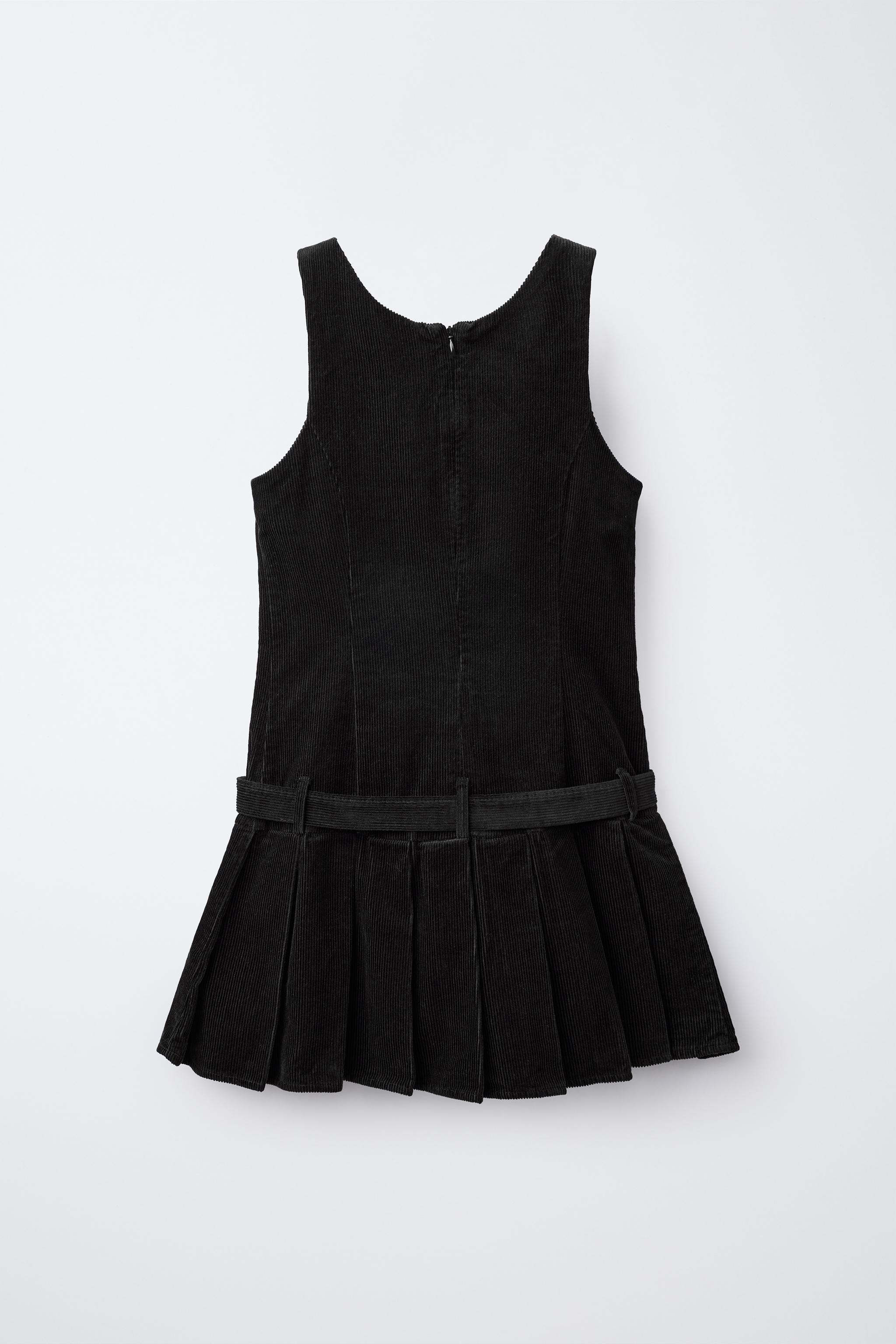 ROBE-SALOPETTE EN VELOURS CÔTELÉ À CEINTURE