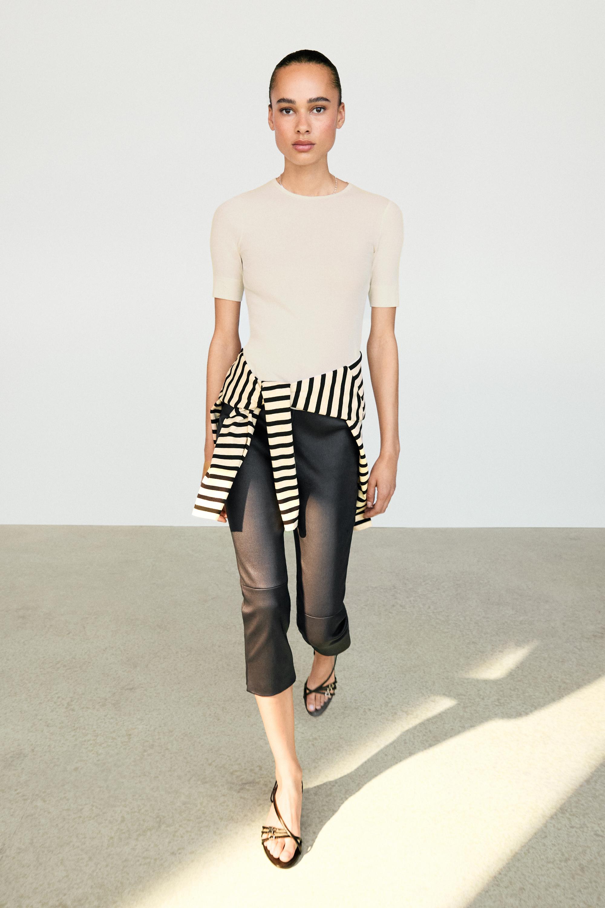 Pantalon capri en cuir