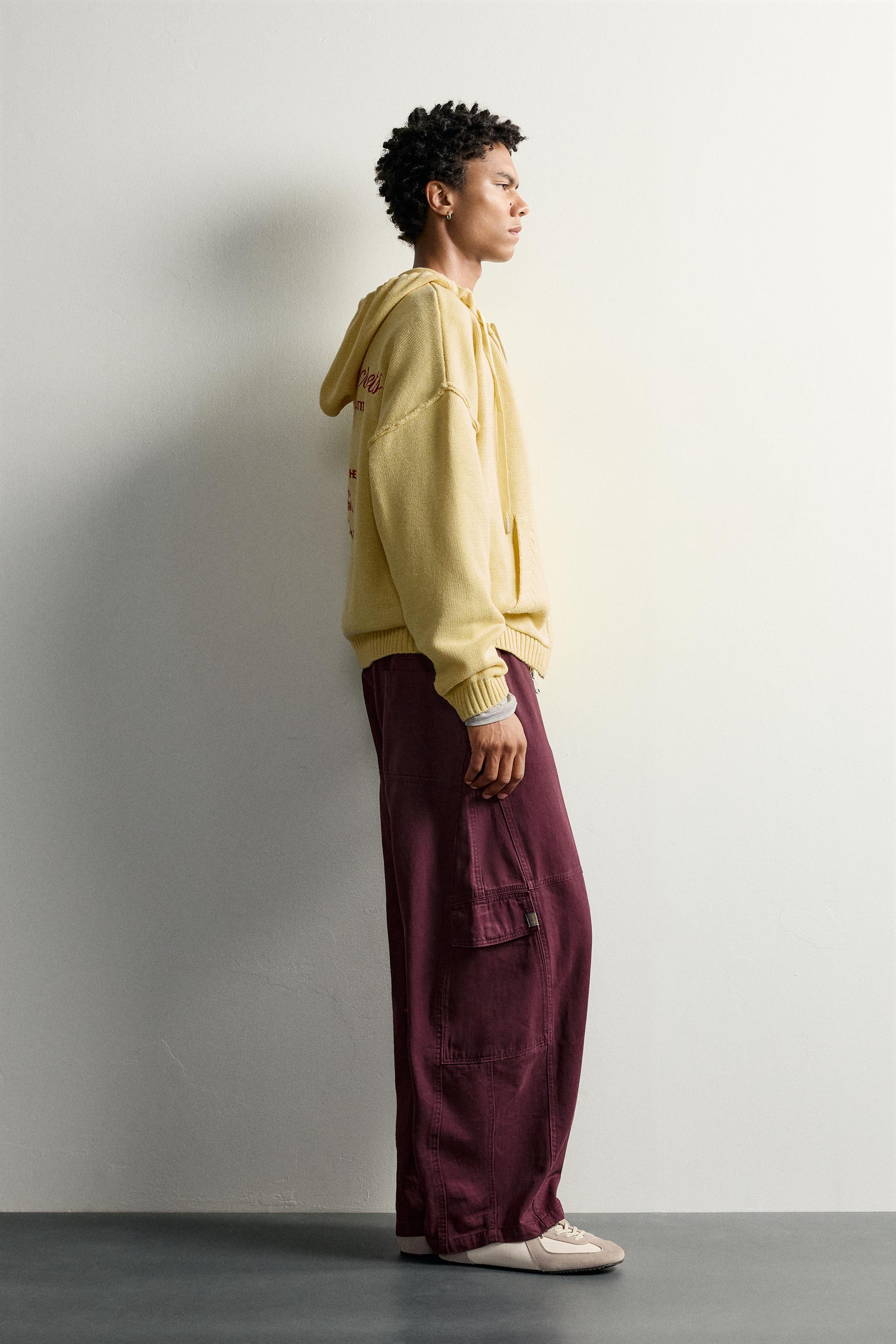 RELAXED FIT EMBROIDERED KNIT HOODIE