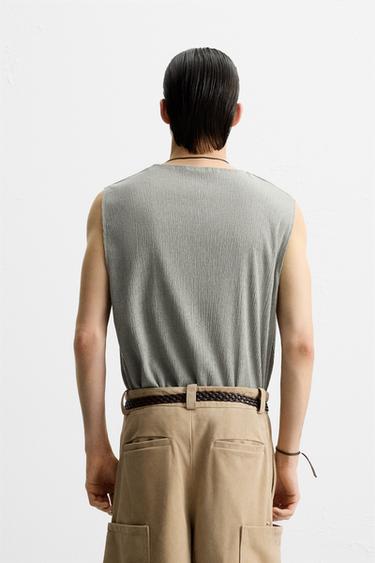 T-SHIRT TANK RELIEF - Vert gris de Zara - Image 2
