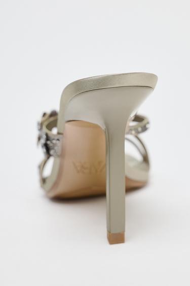 SANDALES À TALONS FLEURS STRASS - Vert kaki de Zara - Image 4