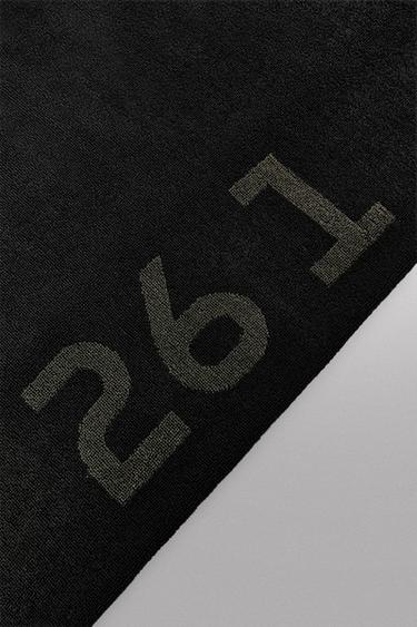 LARGE WORKOUT TOWEL - Black by Zara - Image 2