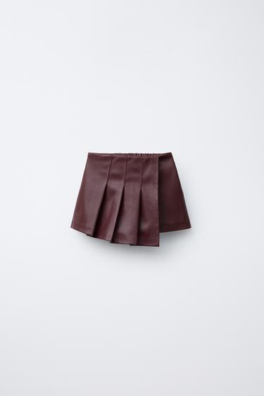 FALDA BERMUDA EFECTO PIEL TABLAS - Burgundy de Zara - Imagen 0