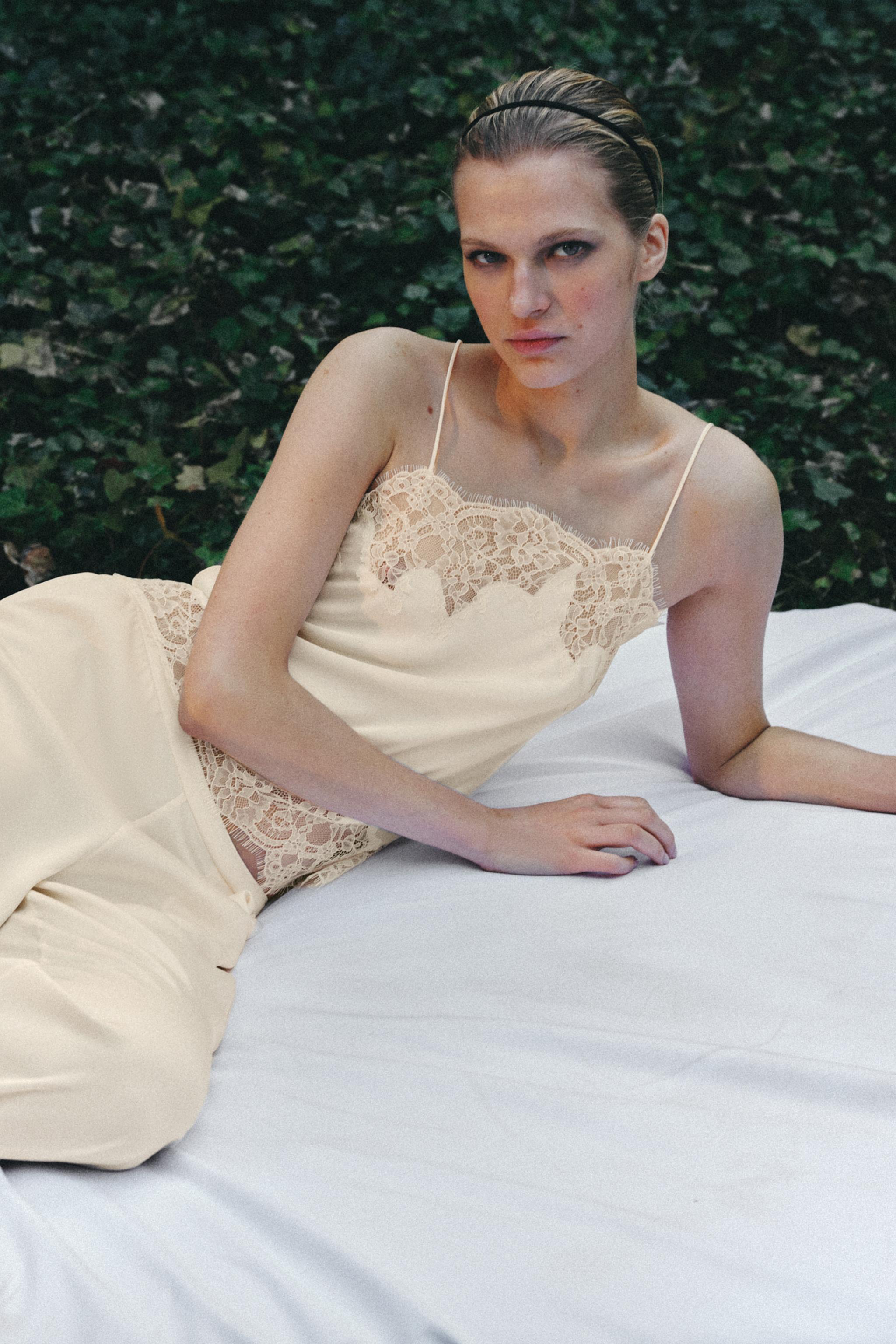 TOP STYLE LINGERIE SATINÉ DENTELLE