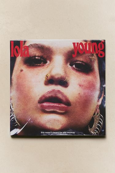 VINYLE LOLA YOUNG : THIS WASNT MEANT FOR YOU ANYWAY - Rouge de Zara - Image 4