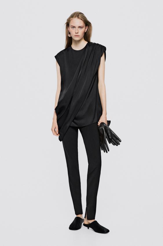 Top fluido asimétrico detalle frunces – LIMITED EDITION - Negro de Zara - Imagen 0