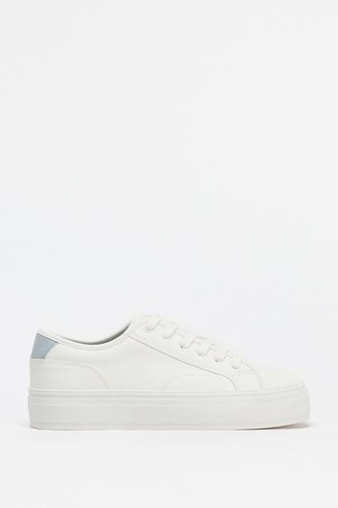 SNEAKERS MED DESIGN I RELIEF - Hvid fra Zara