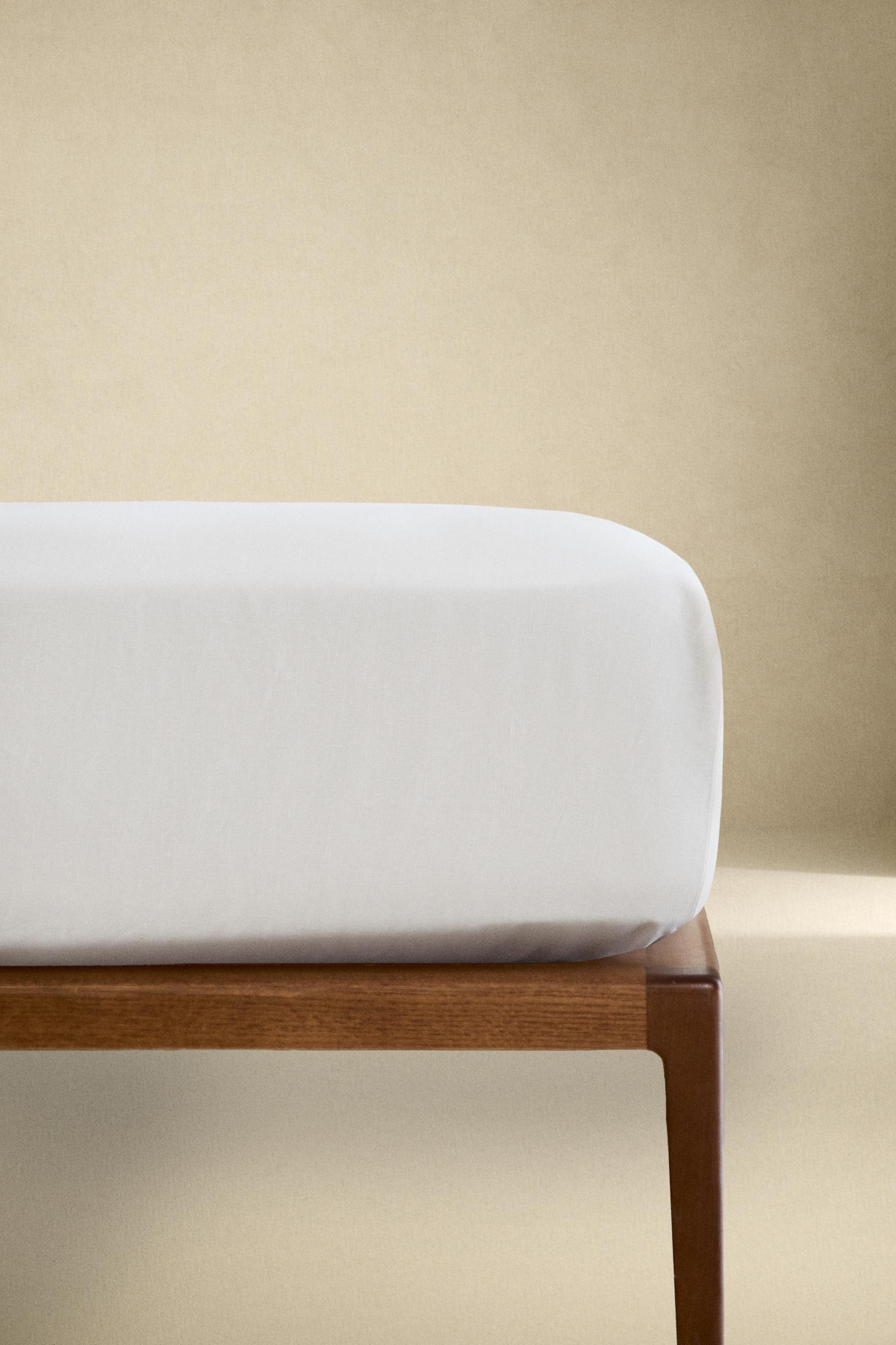 HEMSTITCHED LINEN FITTED SHEET
