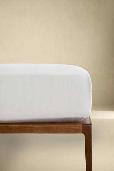 LENÇOL DE BAIXO DE LINHO COM ELEMENTO DECORATIVO - Branco da Zara - Imagem 0