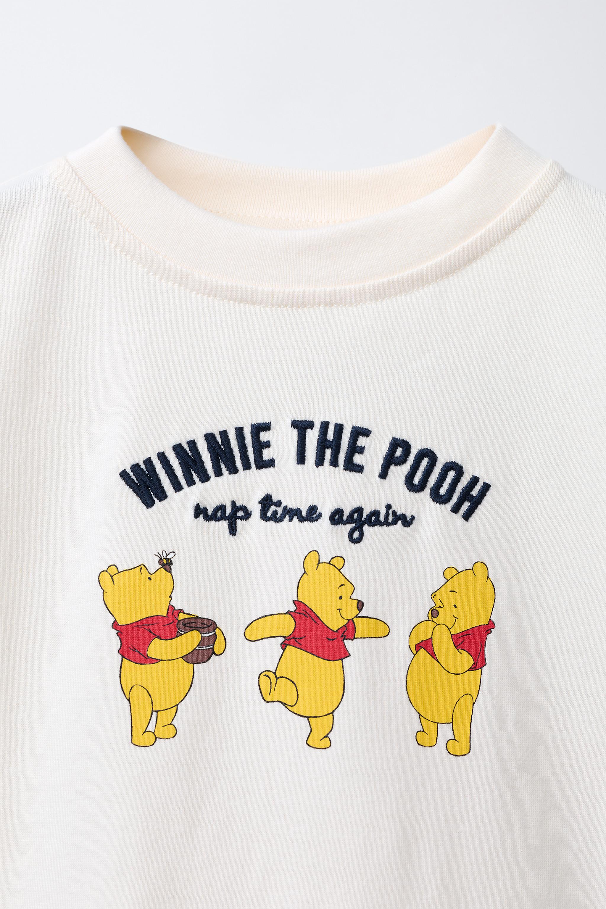 WINNIE THE POOH EMBROIDERED T-SHIRT © DISNEY