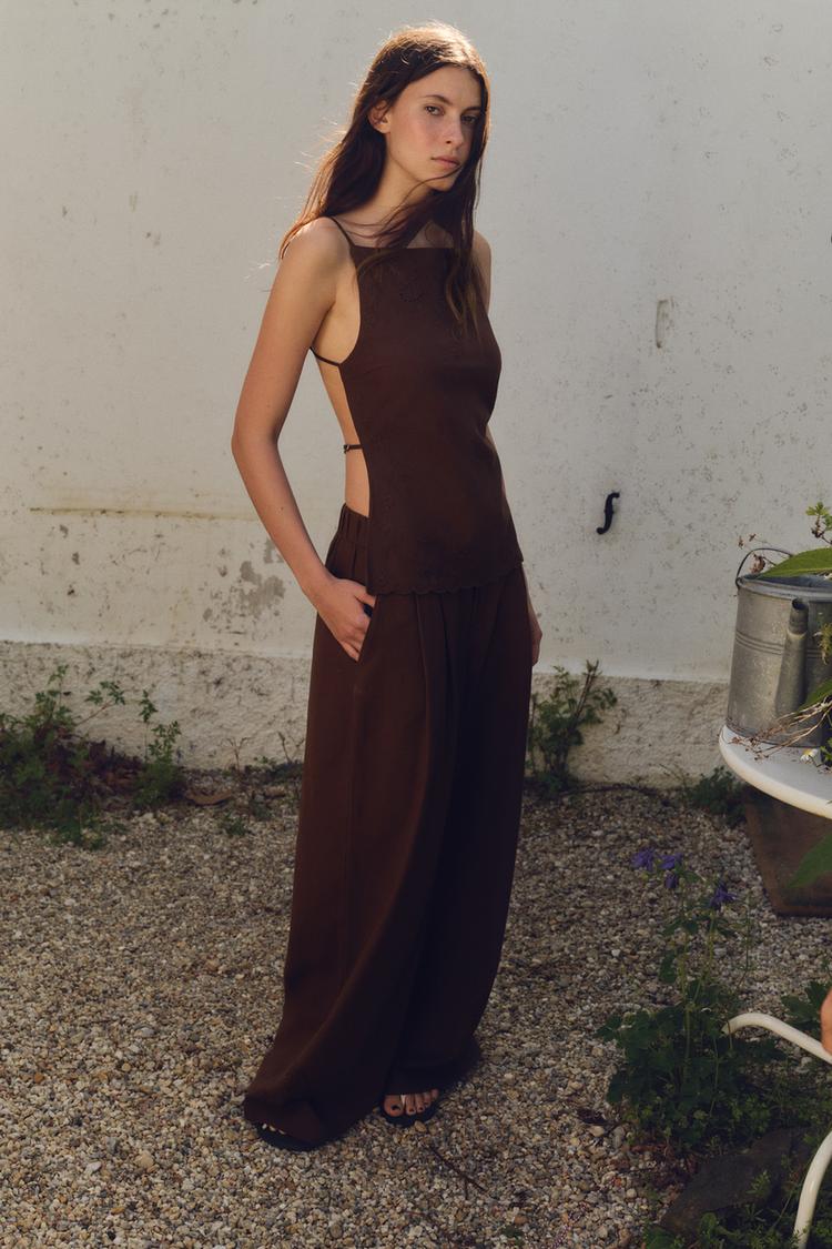 TOP ESPALDA DESCUBIERTA BORDADOS Marrón ZARA Chile