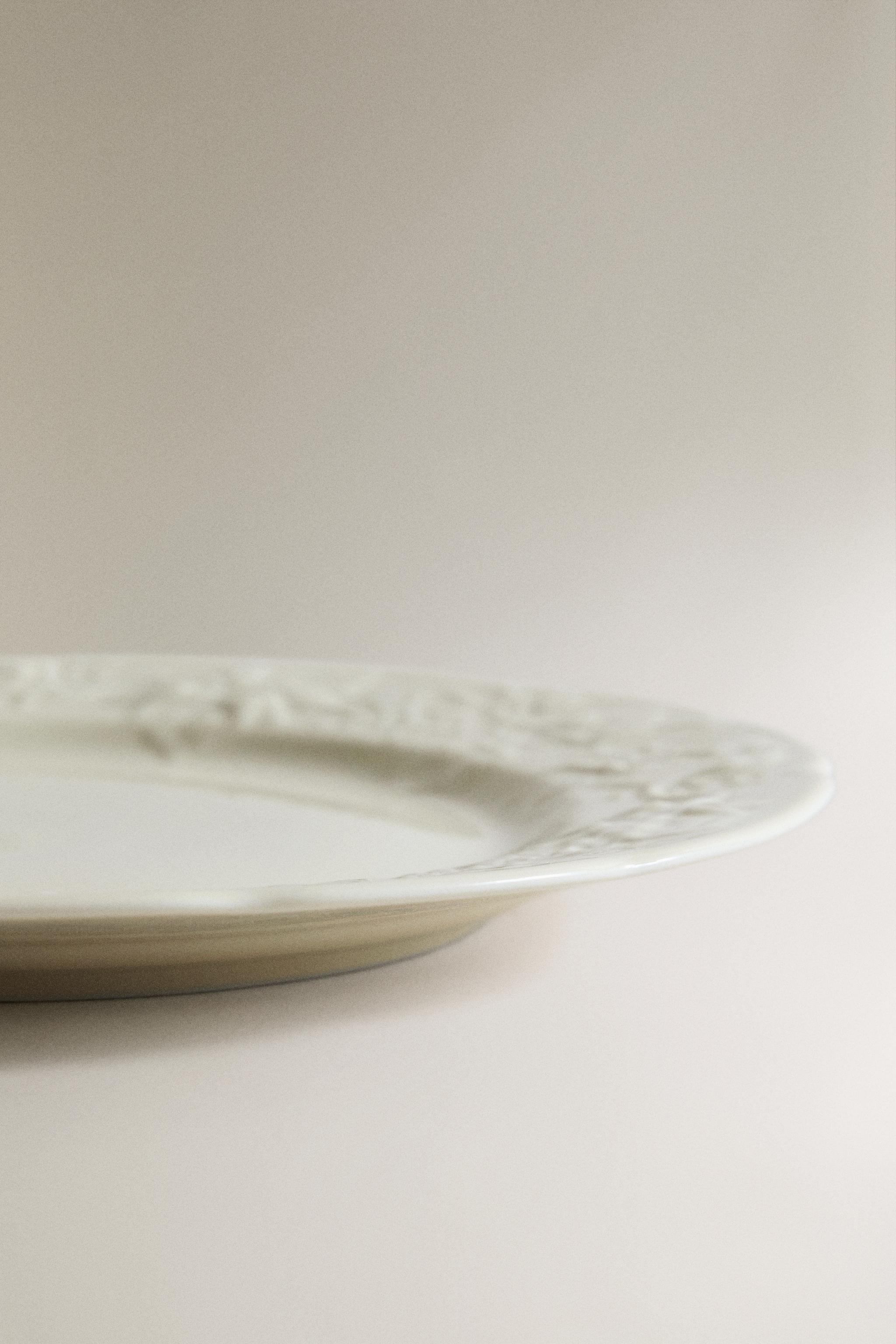 GRAPE PORCELAIN DESSERT PLATE
