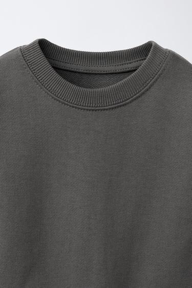 ENSEMBLE JOGGING T-SHIRT ET BERMUDA À ÉTIQUETTE - Noir de Zara - Image 2