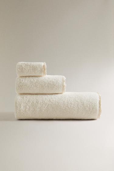 CROCHET EDGE BATH TOWEL - Ivory by Zara - Image 0