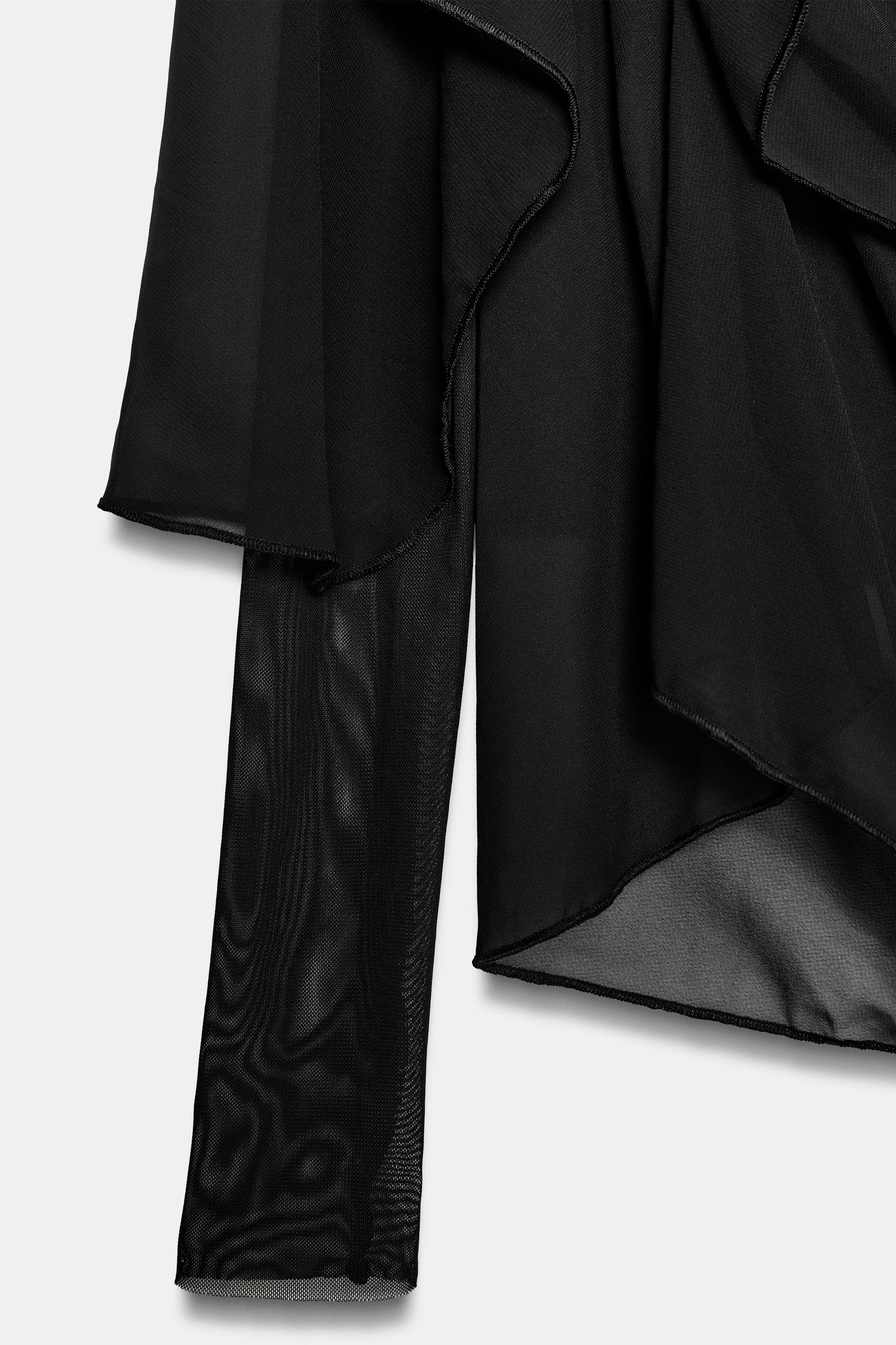 TOP EN TULLE À SUPERPOSITIONS