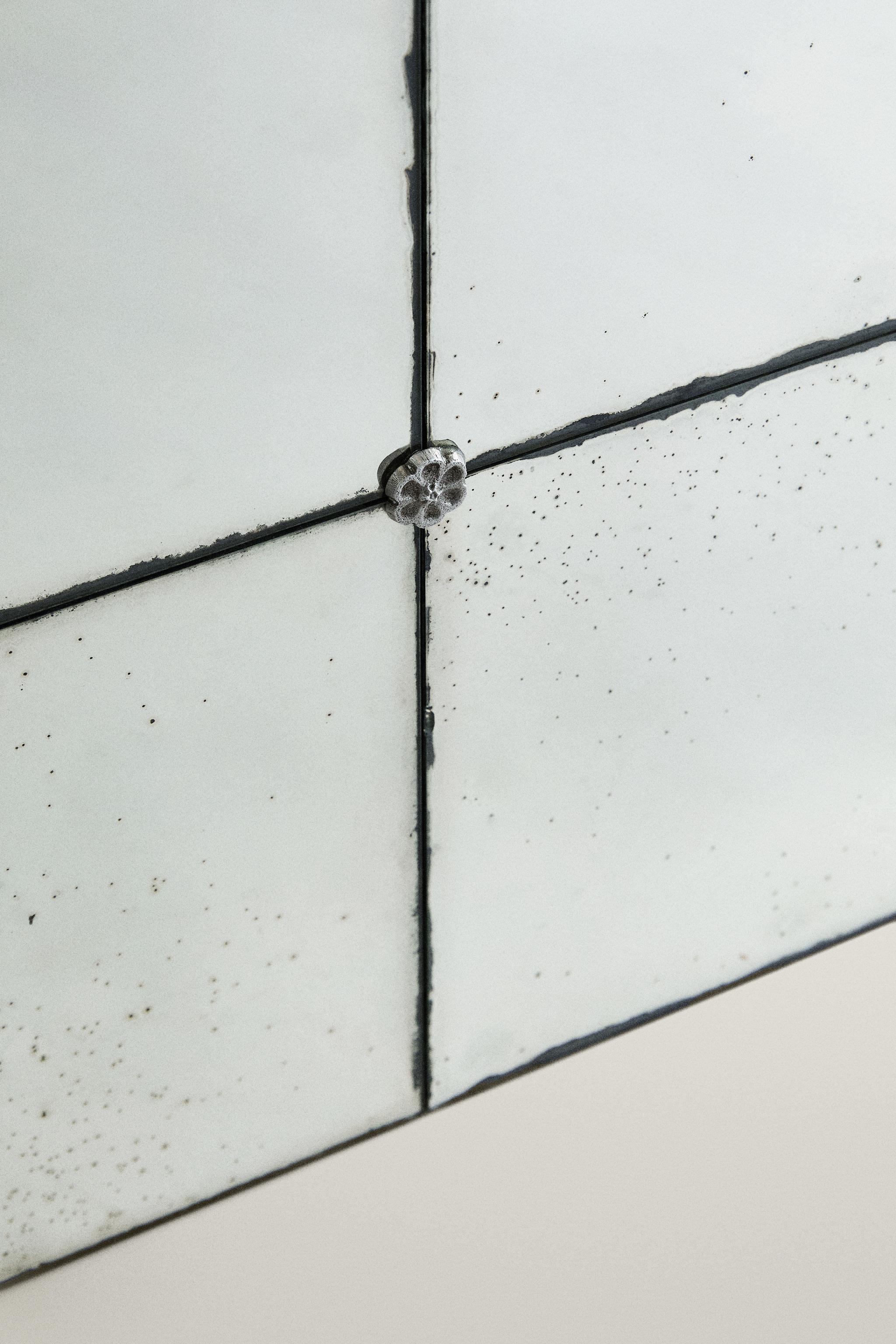 MIROIR SUR PIED EFFET VIEILLI