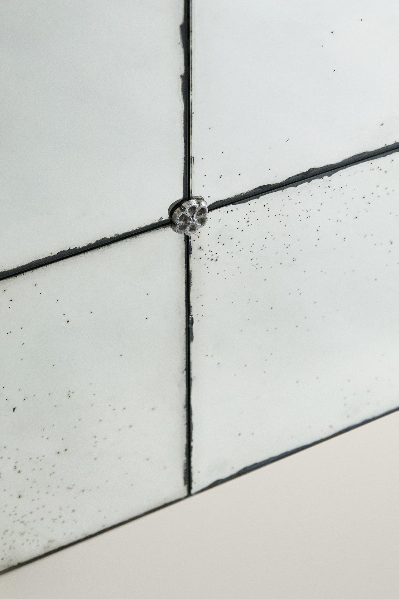 AGED EFFECT FULL LENGTH MIRROR — Aged silver