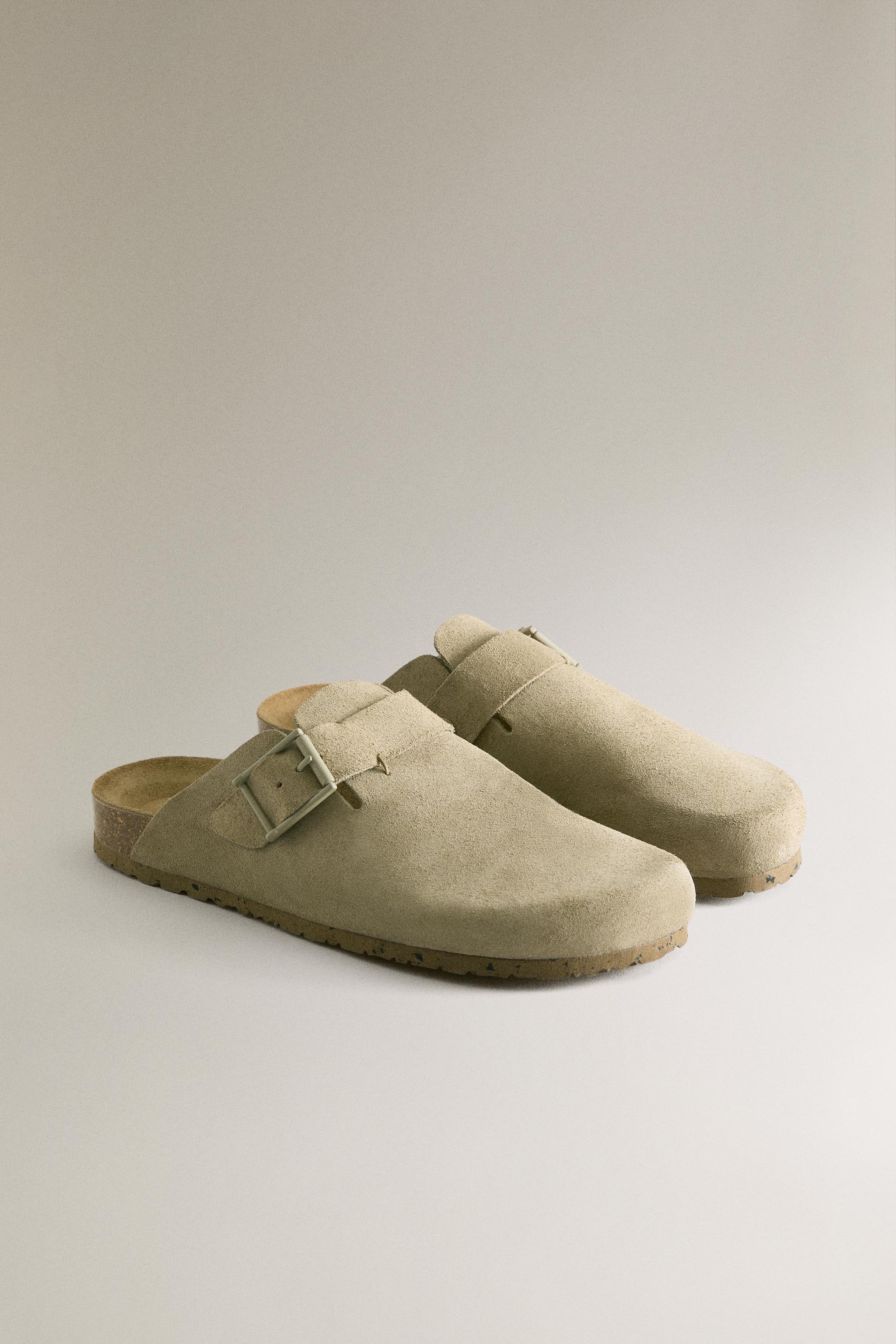 LEATHER CLOGS WITH BUCKLE AND TOPSTITCHING DETAIL — Green