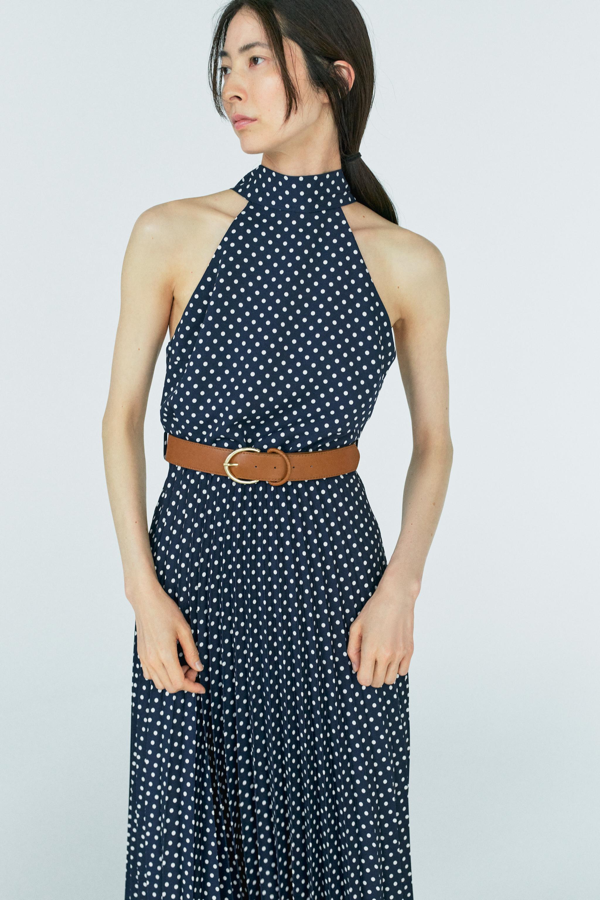 スペイン発 ZARA ベルト付きドット柄ホルターネックミディドレス ドット柄ベルト付きホルターネックミディワンピース - ネイビー