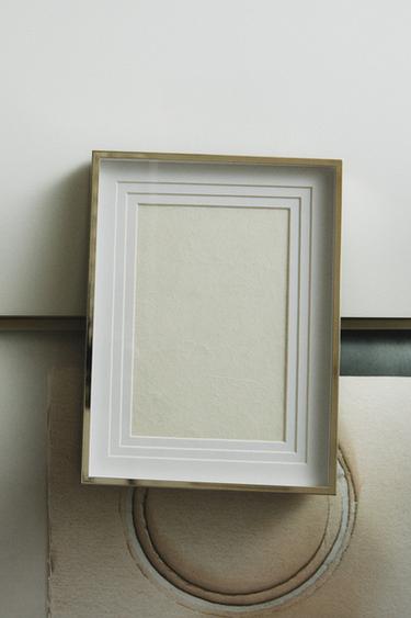 Zara METAL PICTURE FRAME WITH STEPPED MAT - Silver