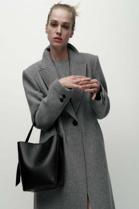 BUCKET BAG - Black de Zara - Imagen 0