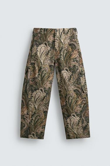 LIMITED EDITION PAISLEY BARREL FIT CARGO TROUSERS - Printed by Zara