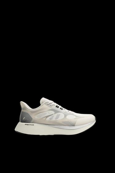 ZAPATILLA DE CORRER - Blanco de Zara