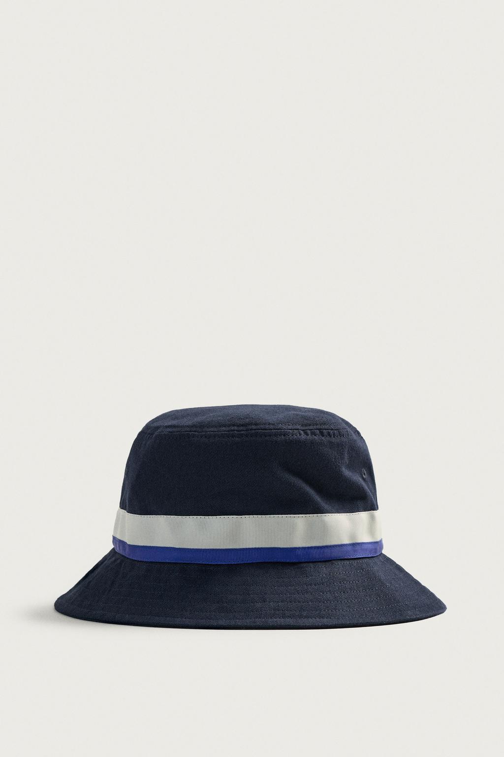 0FR. PARIS X ZARA CONTRAST BUCKET HAT